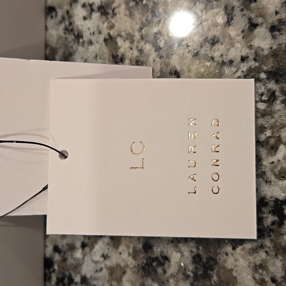 LAUREN CONRAD CAT WRISTLET/ CHANGE PURSE. - Picture 5 of 8